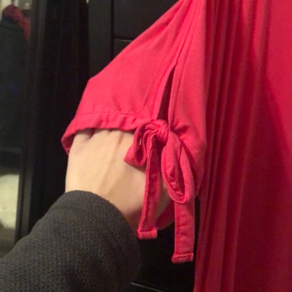 Quarter length sleeve hot pink blouse - Picture 3 of 3